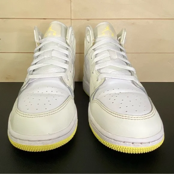 Air Jordan 1 Mid Sail Light Laser Orange Kid's Youth Size 4Y Shoes FD8780-181 - Picture 5 of 11